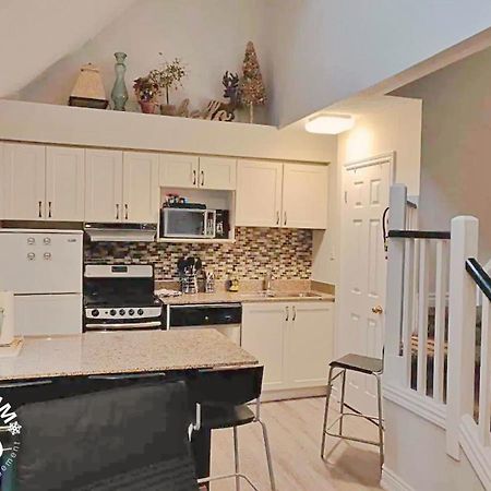 Blue Mountain, Collingwood - Loft Condo, Sleeps 4 Blue Mountains Exterior photo