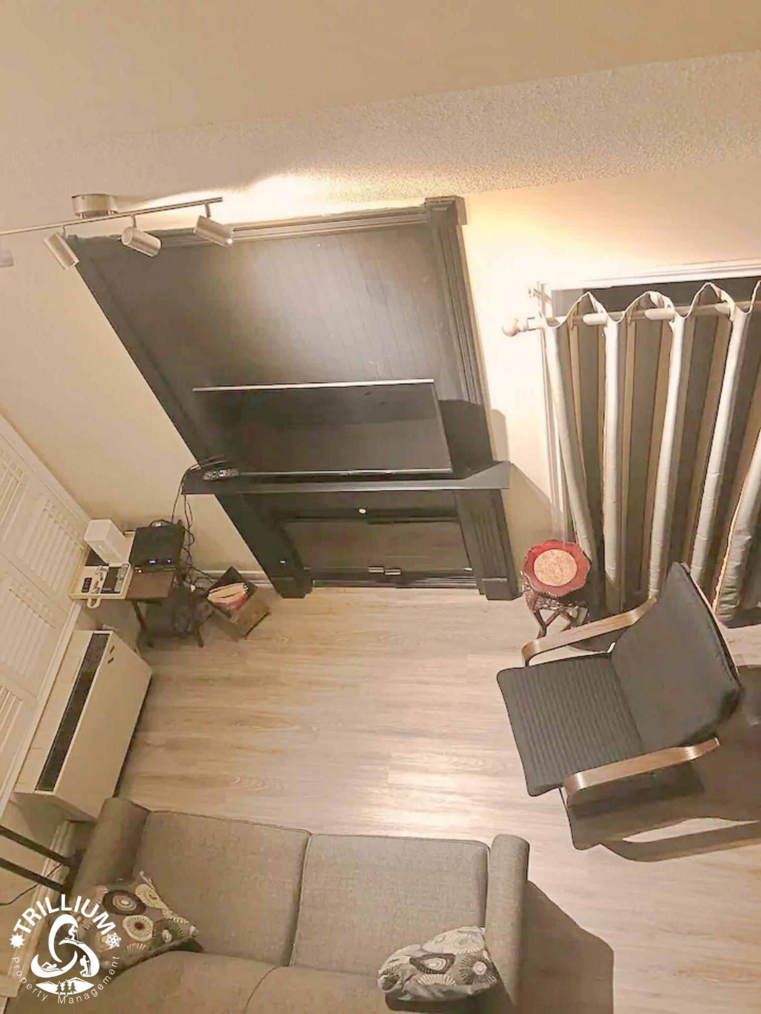 Blue Mountain, Collingwood - Loft Condo, Sleeps 4 Blue Mountains Exterior photo